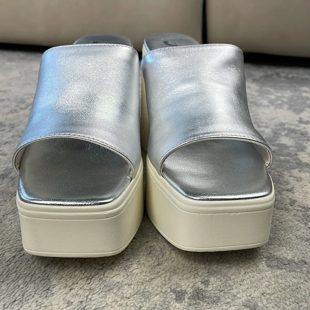 NIB Free People Zoe Platform Metallic Silver Chunky Slide Sandals Sz 39.5